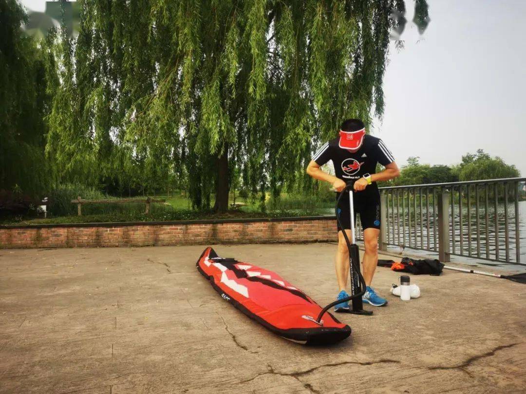 水温较高,不允许穿胶衣