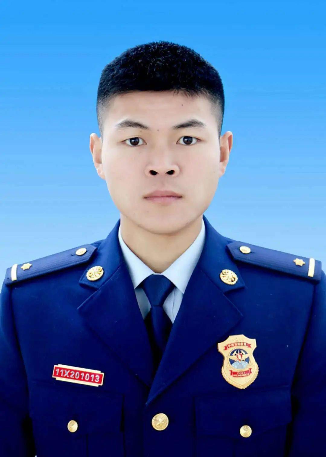 生提干考试,授予武警中尉警衔,2018年12月,授予四级指挥员消防救援衔