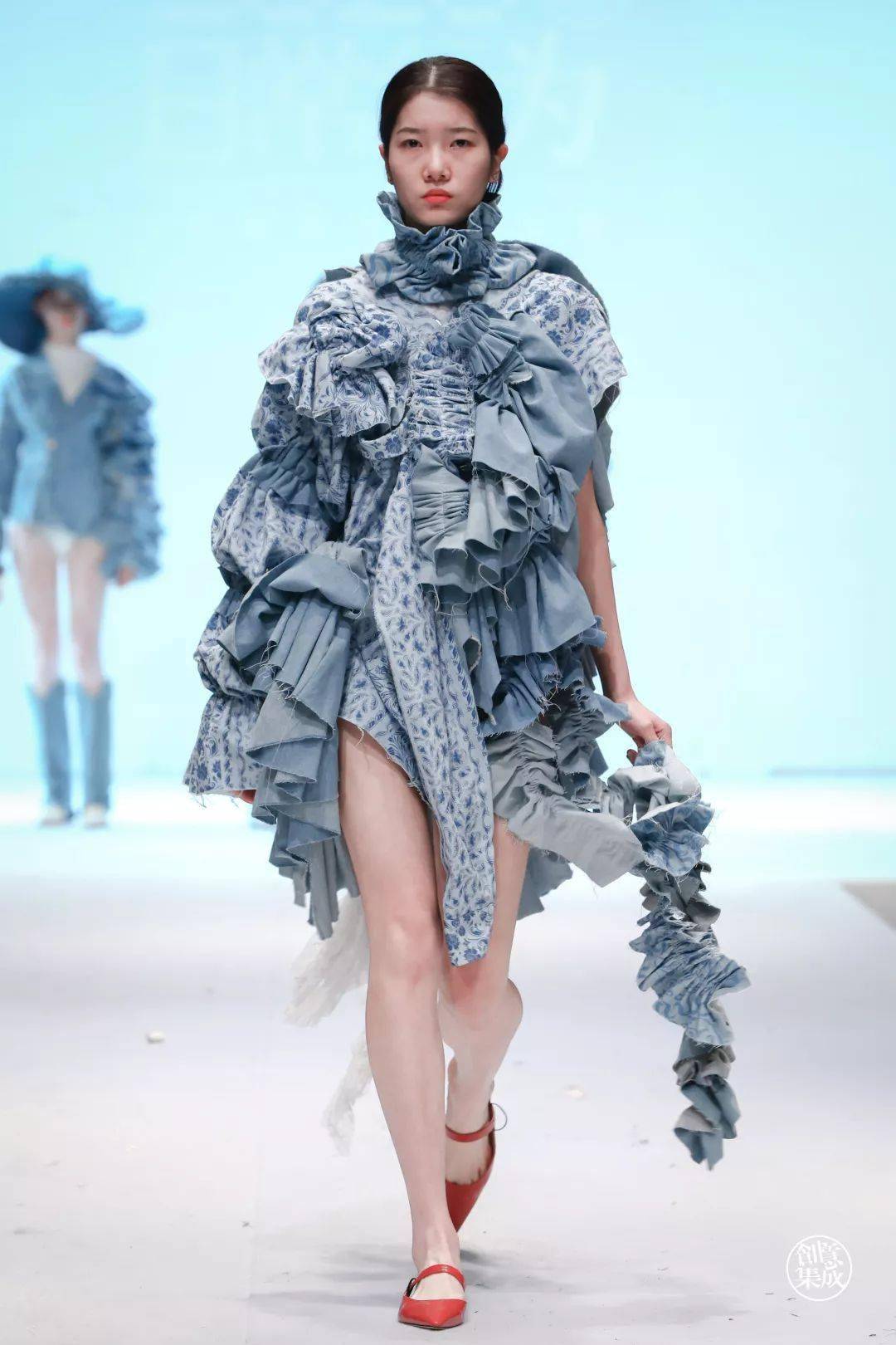 设计毕业展东华大学服装与艺术设计学院服装艺术设计专业毕业作品