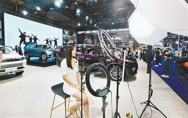 车展与火锅 风马牛也相及_重庆