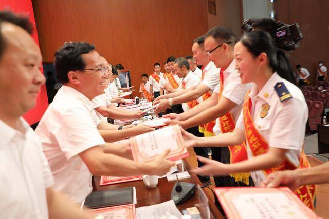 0l 手动舒适型_1万_8年_二手奔奔mini-人人车