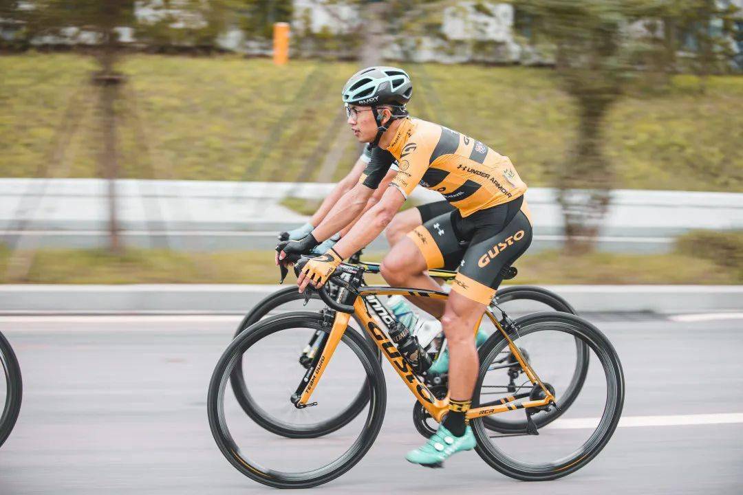 希望这种交流与切磋的骑行活动可以鼓励更多的人参与到自行车运动中来