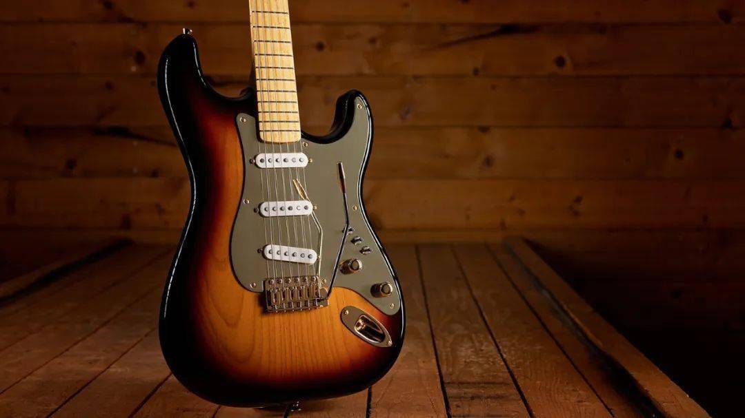 再现恐怖海峡吉他大师markknopfler使用过的schecter吉他