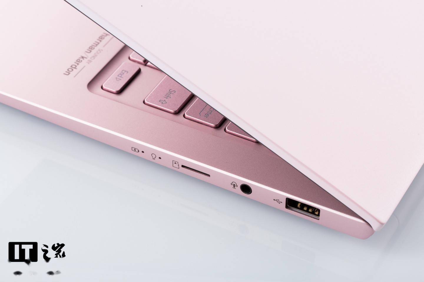 【it之家开箱】华硕 adolbook 13 迷幻海洋配色图赏