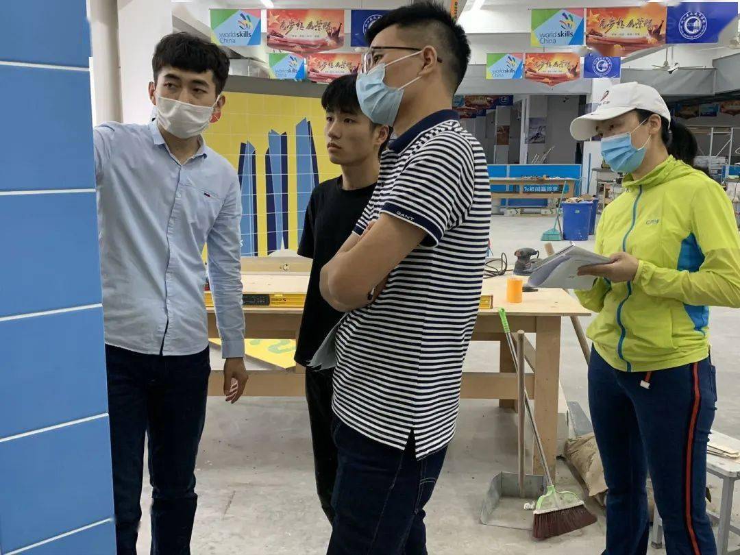 级裁判高艳涛教练,世赛瓷砖贴面项目中国教练,国家级裁判王华飞教练