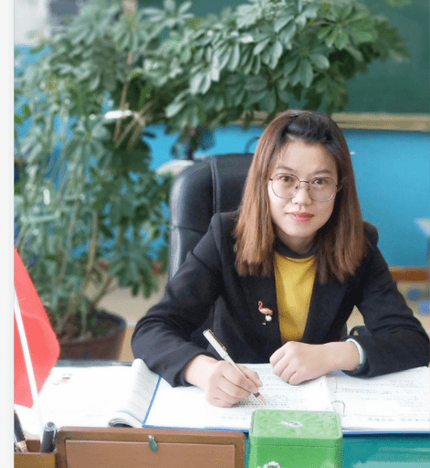 格尔木市优秀教师先进事迹裴启琴