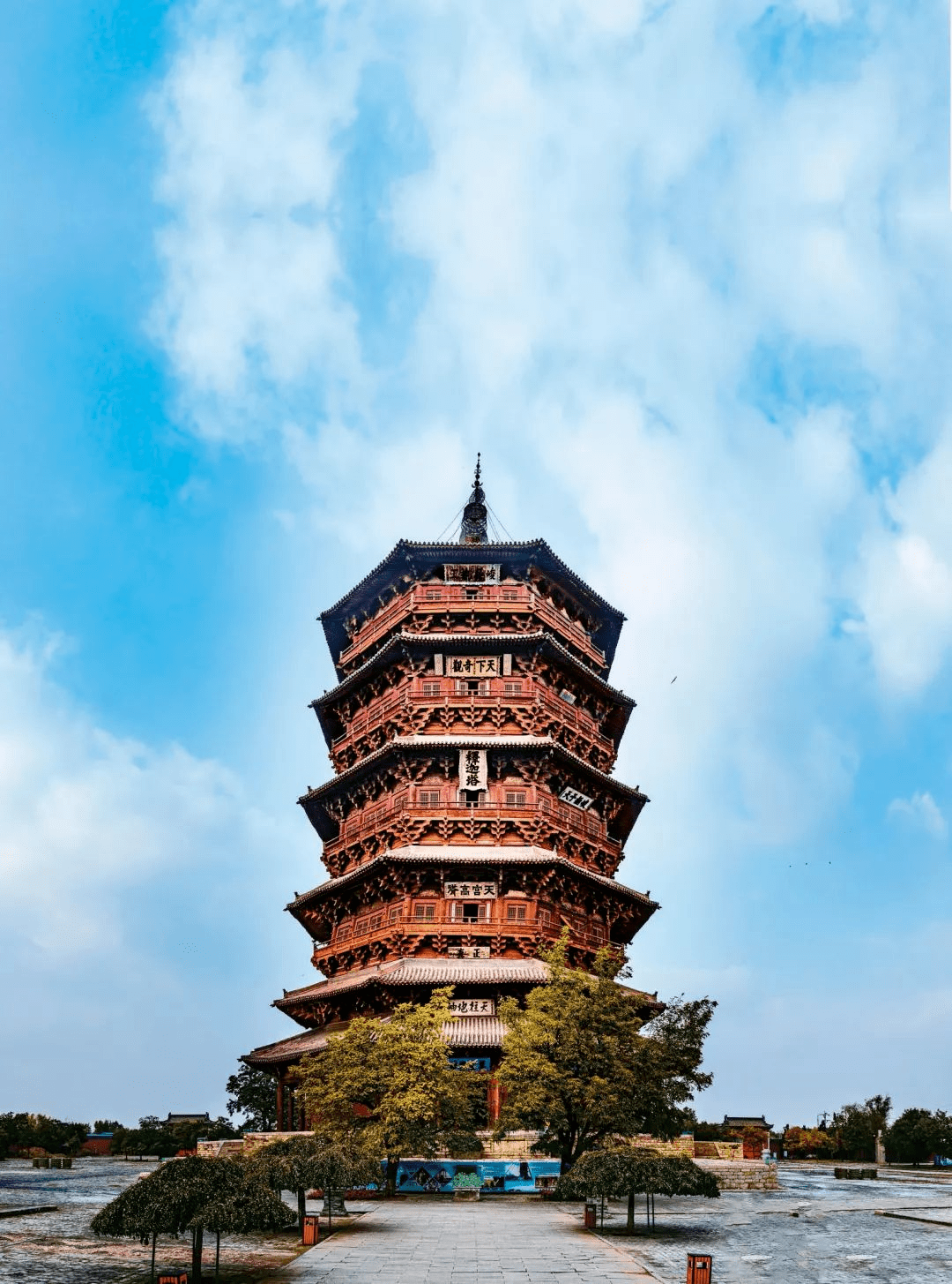 埃及的金字塔,巴比仑的空中花园,罗马的斗兽场,希腊的神庙,中国的万里