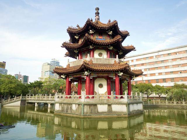 天心阁有楼阁三层,建筑面积846平方米