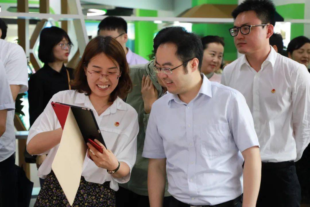 团省委副书记潘文卿一行来句调研青年发展工作