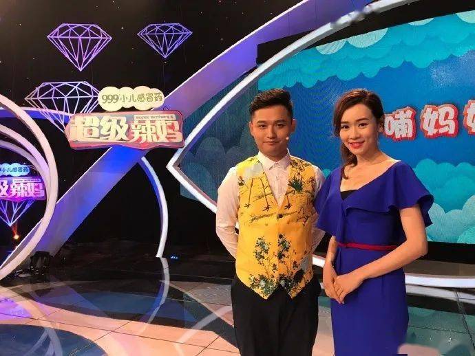 凤凰卫视主持人全荃浙江卫视主持人徐千惠没有什么能阻挡他们从小优秀