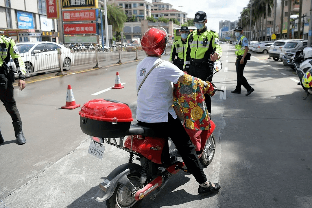 哪种电动车交警不抓图片