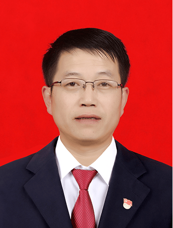 清涧县第三小学校长,他以"办好我们的学校,教好每一名学生,成就每一名