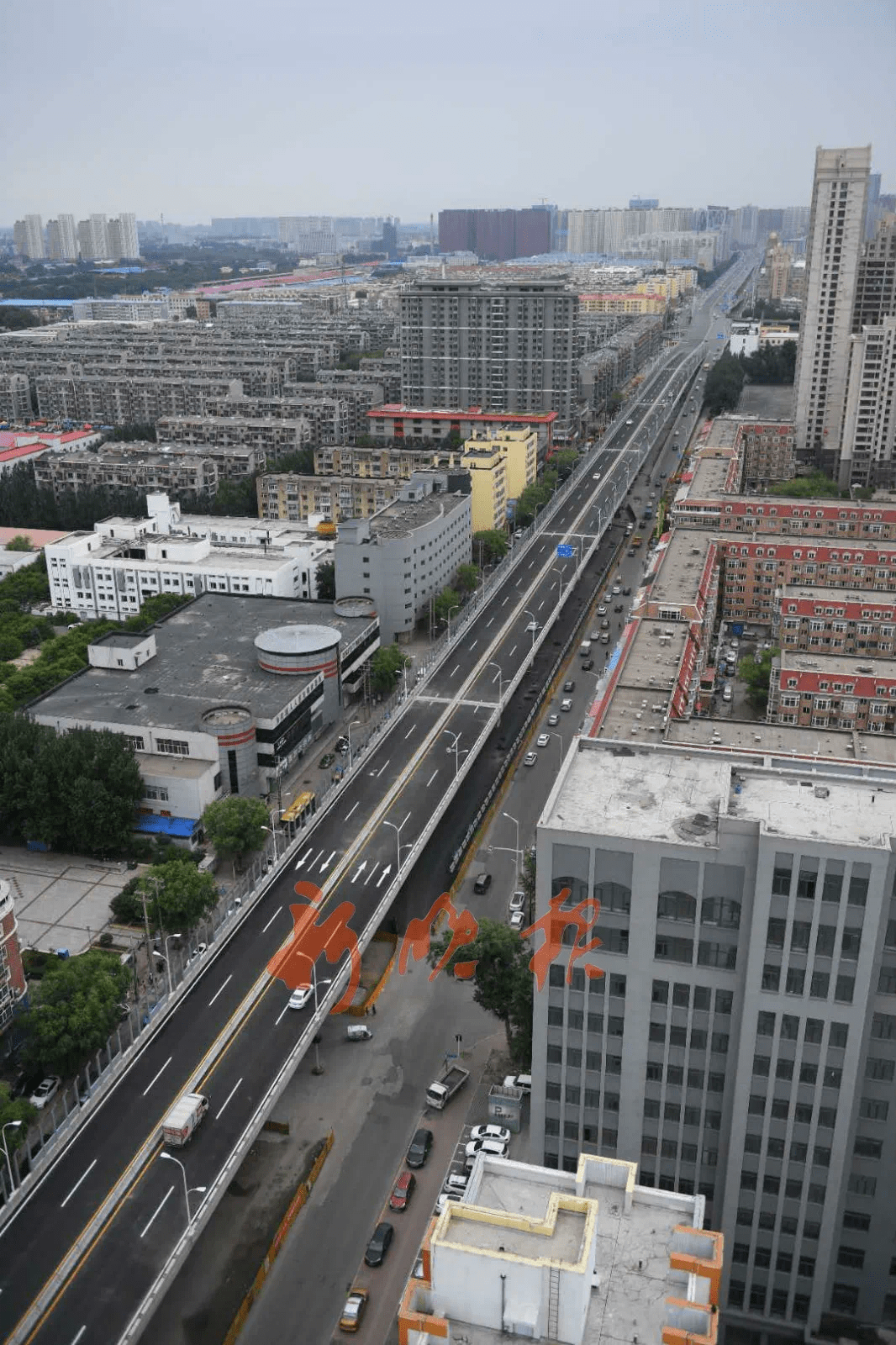 东二环高架主桥通车缓解主城区最大堵点