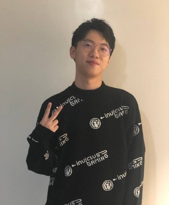 lpl猫皇评价igtheshy正常玩就有底奈何他想开创shy流