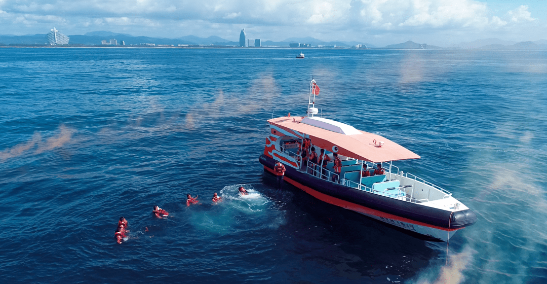 蜈支洲岛开展2020年海上船舶突发事件综合应急演练