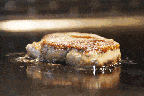 超壕铁板烧自助来了,刺身拼盘 法式鹅肝 菲力牛排任点任吃._美味