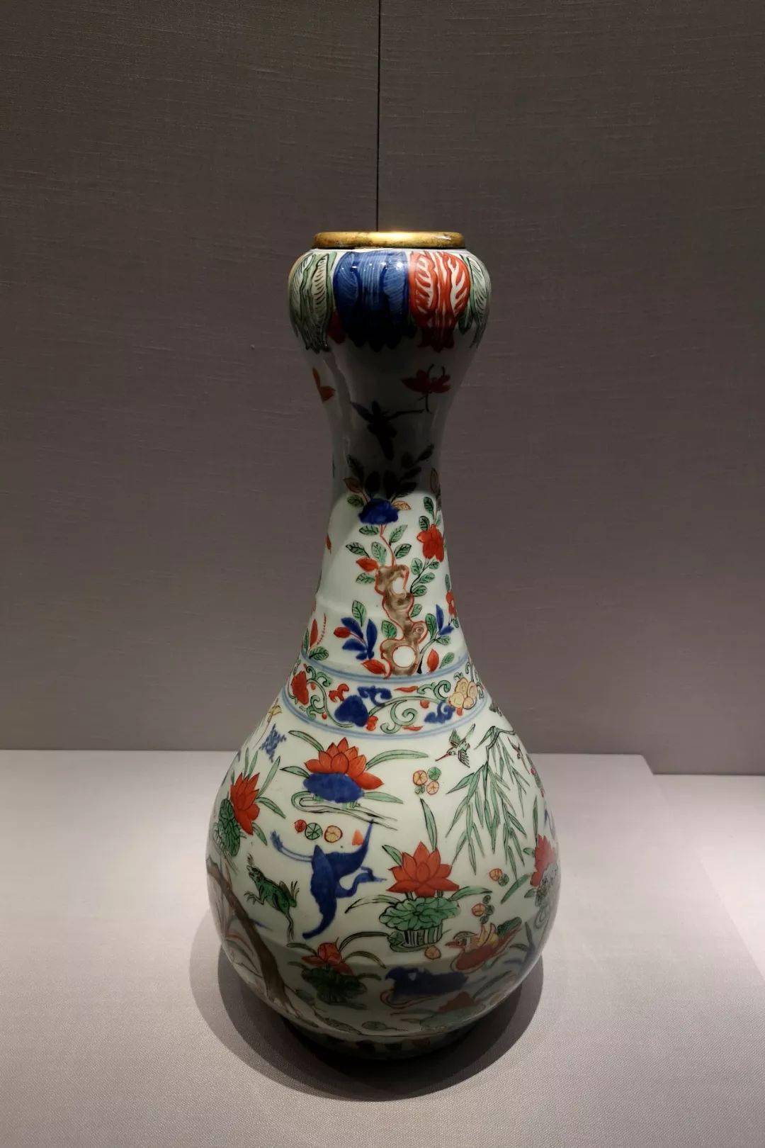 北京故宫藏明代嘉靖至万历瓷器鉴赏淘藏应多借鉴