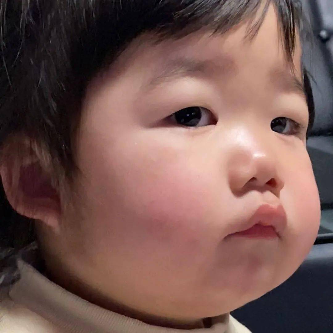 3岁小姑娘活成38岁大叔,我竟然在她身上看见我爸的影子
