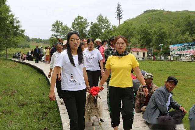 乡趣卡阳景区此次活动由湟中县文化旅游体育局,拦隆口镇人民政府主办