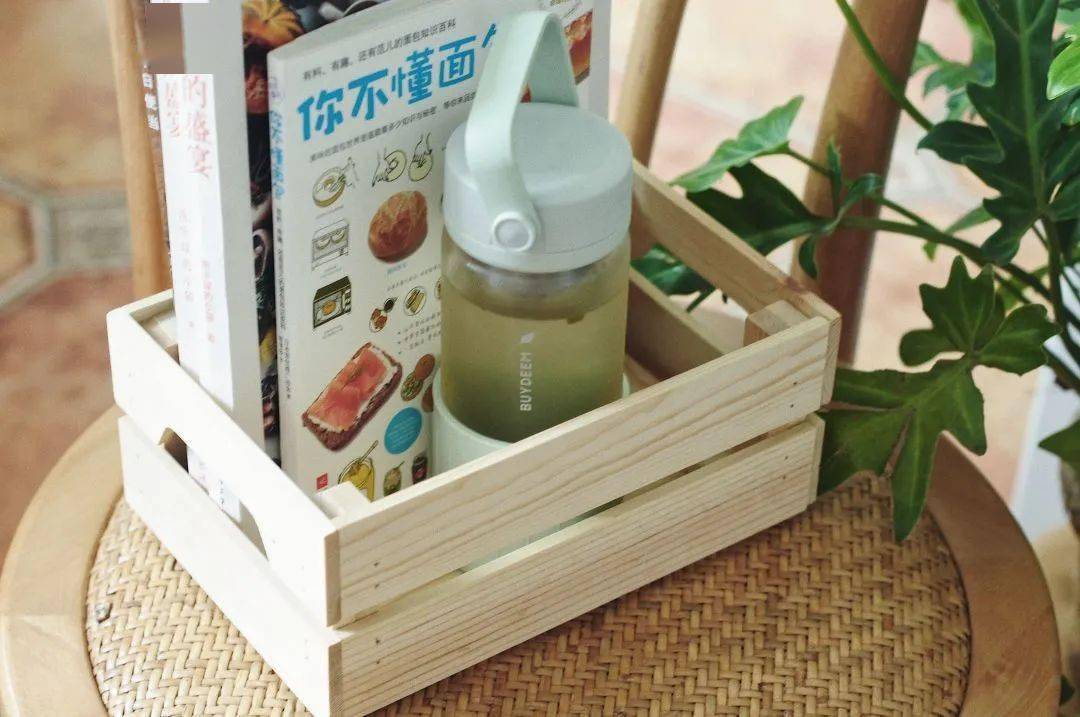 可拆卸的茶篮,即便没有茶包也可以喝茶不喝渣