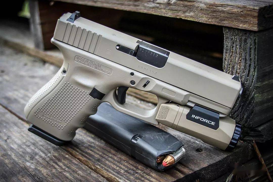 您要问我glock家族里最喜欢哪一只?我的选择是g19