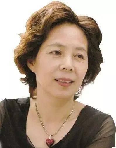 《收获》开放书架 | 范小青短篇:哪年夏天在海边_何丽云