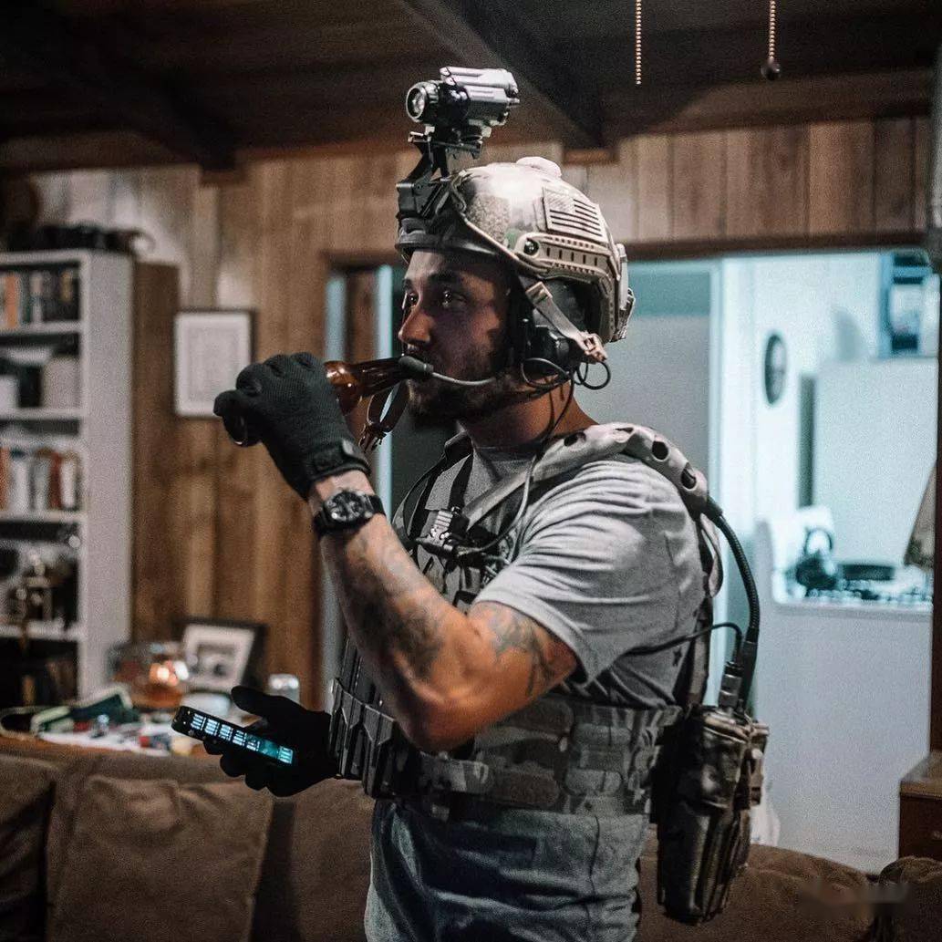 八门儿火器酷逍遥的个人视频号欢迎各位朋友关注这里不聊军事咱只交心