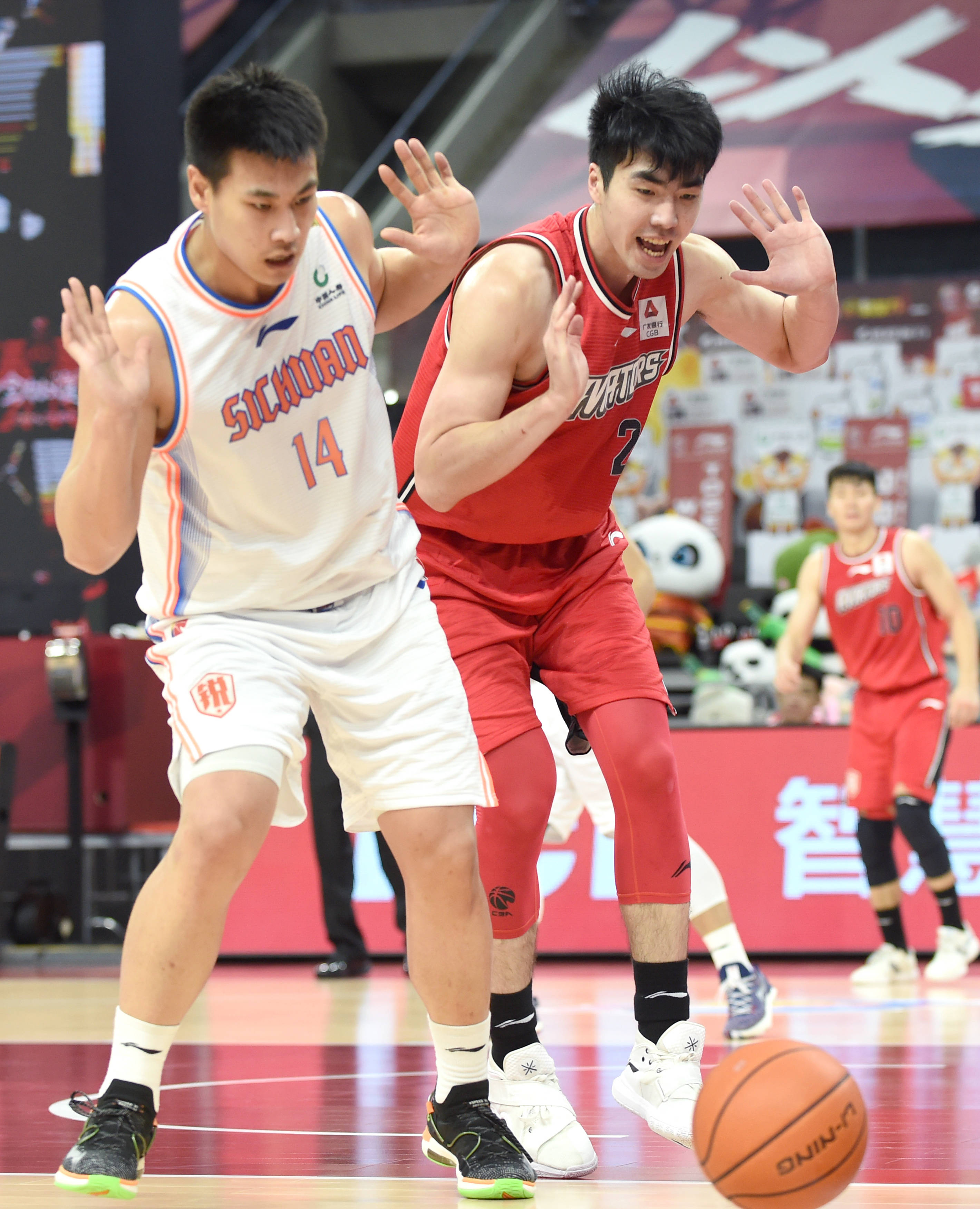 篮球——cba复赛第一阶段:四川五粮金樽对阵深圳马可波罗