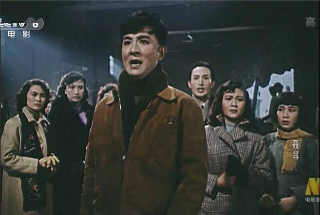 赵丹饰演的聂耳最初,很多人反对赵丹来扮演聂耳,因为聂耳去世时仅23岁