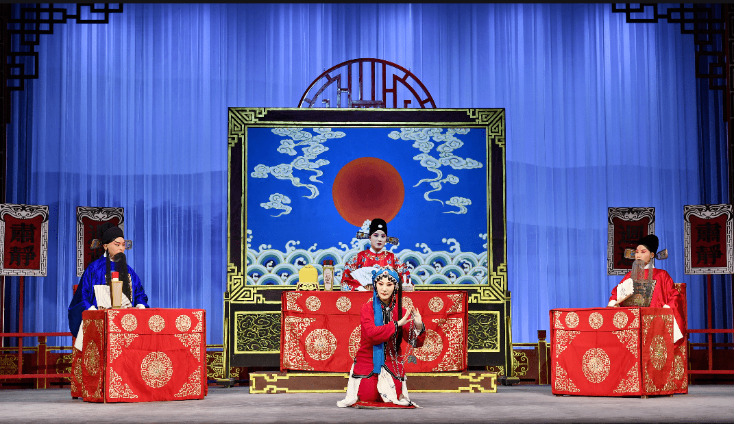 官家子弟王金龙与名妓苏三(玉堂春)誓偕白首.