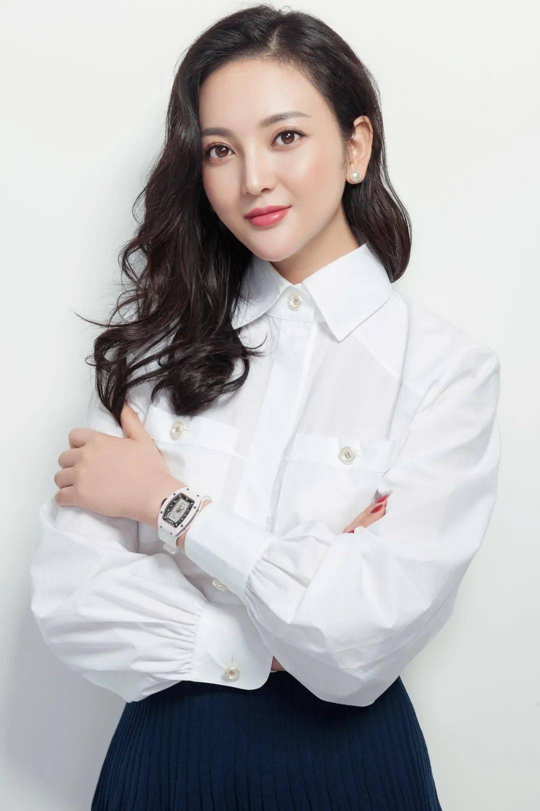 这些乘风破浪的成都姐姐,历尽千帆后告诉你,人生要一直美下去