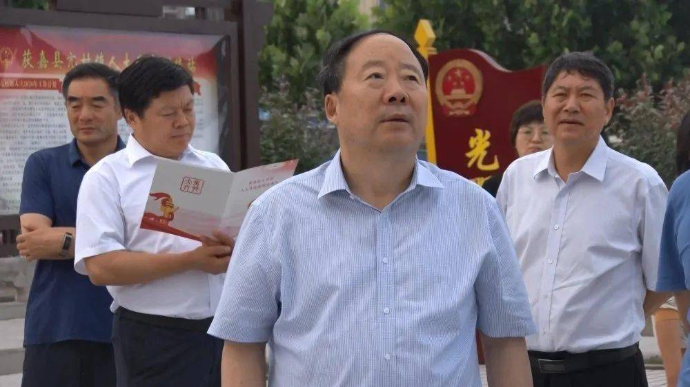 今日关注省人大常委会选任联工委主任李恩东到获嘉县调研人大工作