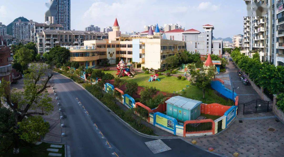 奥林匹克幼儿园学费直降400元/月,学位抢定中!