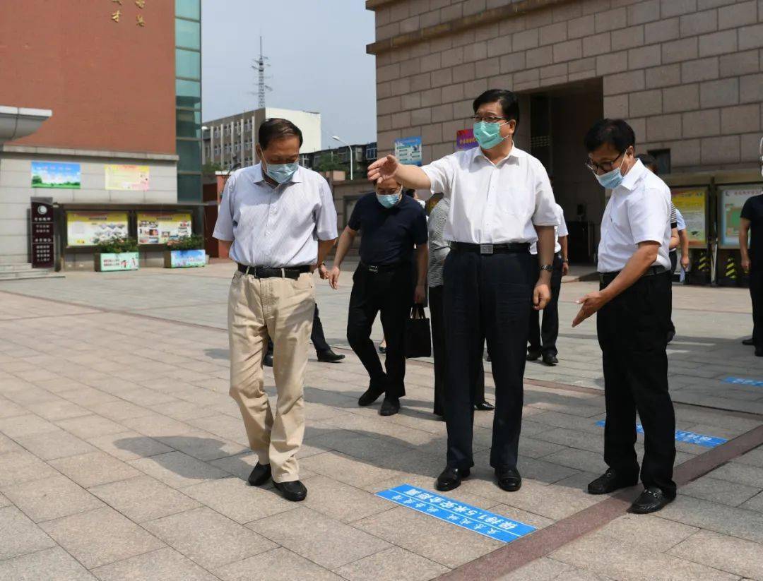 2020年高考在即,7月3日下午,市委書記馮韶慧赴管道局中學,廊坊市第一