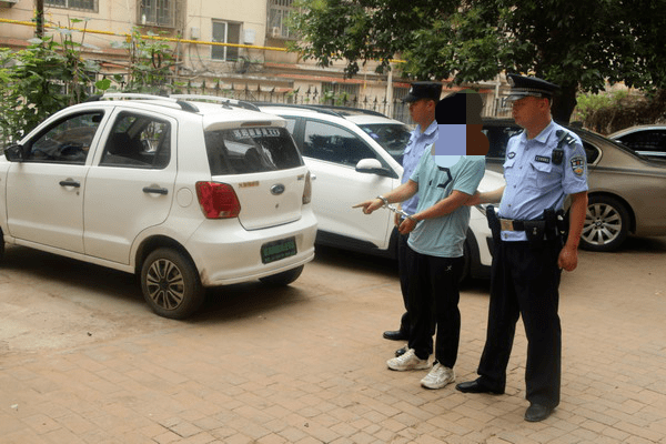 莫伸手伸手必被抓新安一盗窃犯落网