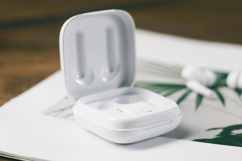 oppoencow51上手体验媲美airpdospro的百元降噪耳机