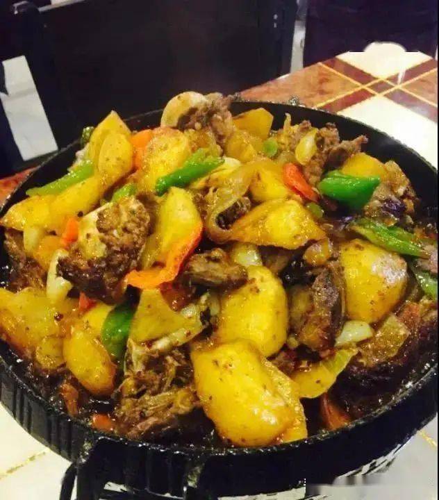 千面阿克塞:除了九层妖塔,更有绝世美景