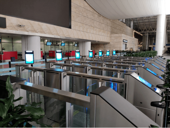 达人志以匠人之心逐未来之景专访深大智能董事长汪早荣