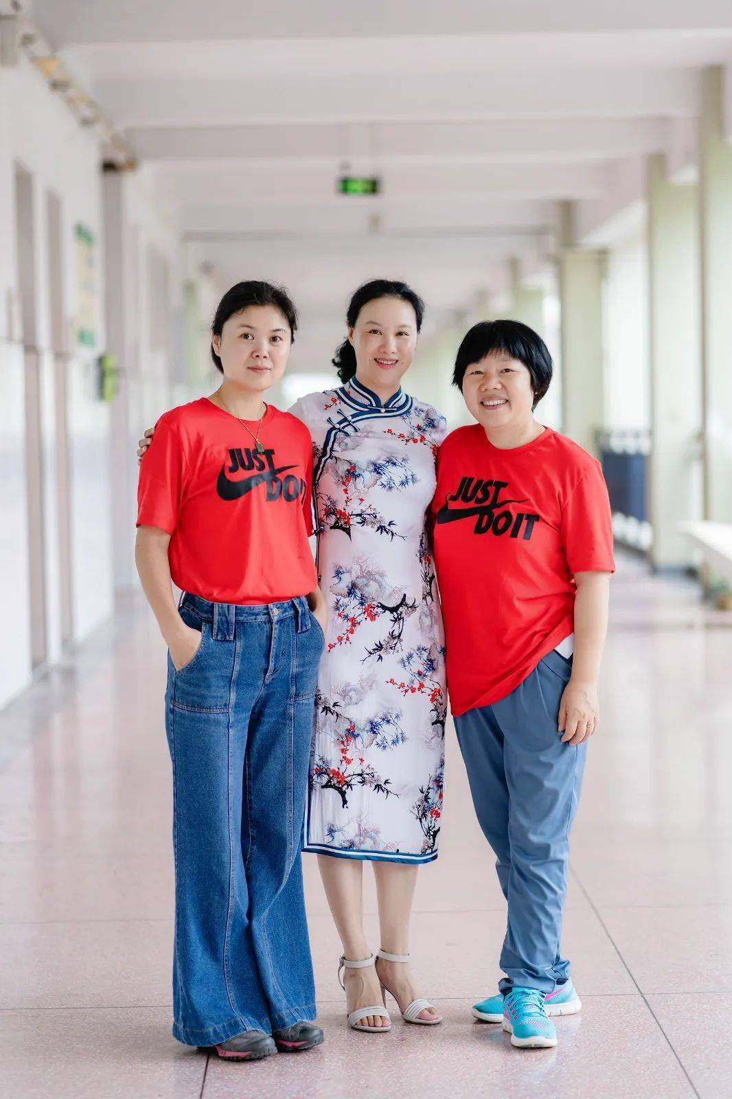 晚上11点40分,县教育局党委书记方利明便马不停蹄赶到崇化中学