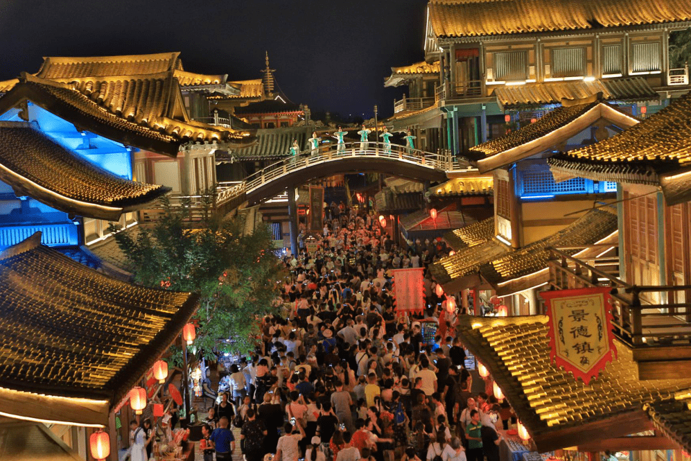 襄阳首家古风高档夜市开市!