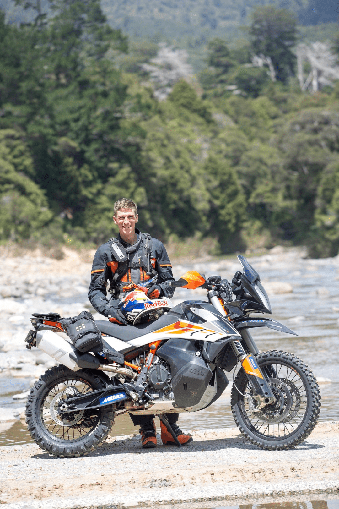 ktm大神chrisbirch是如何改装设置790adv的呢