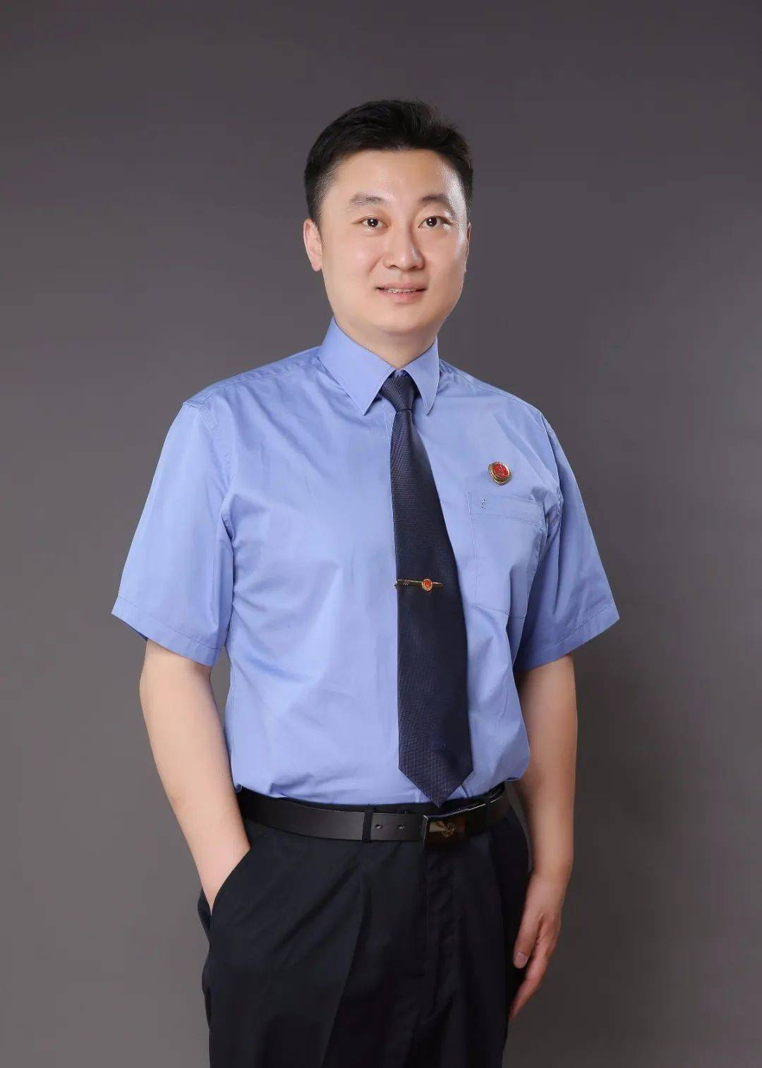 中国检察官服装图片