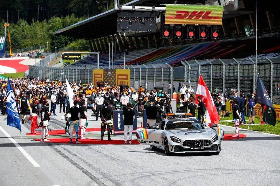 f1第二场大奖赛施蒂利亚大奖赛(奥地利站2)结束了正赛的争夺,杆位发车
