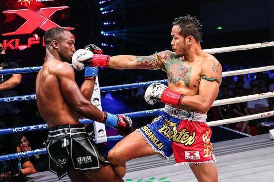 这场比赛估计雅桑克莱会非常吃力,不过我们依然期待看到肥鸭宝刀未老.