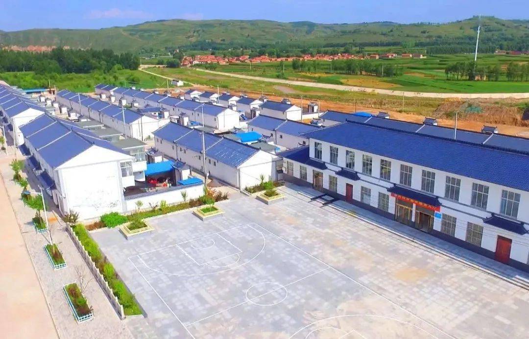 华亭市河西镇持续开展环境卫生整治绘就美丽乡村画卷