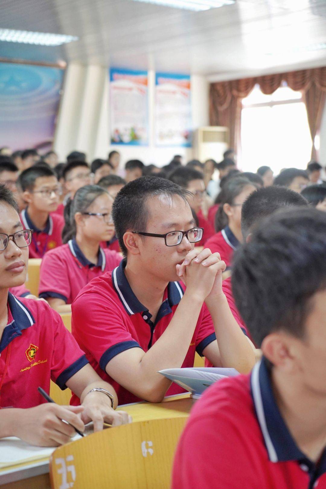 罗定中学校友捐赠270万元献礼母校110周年华诞