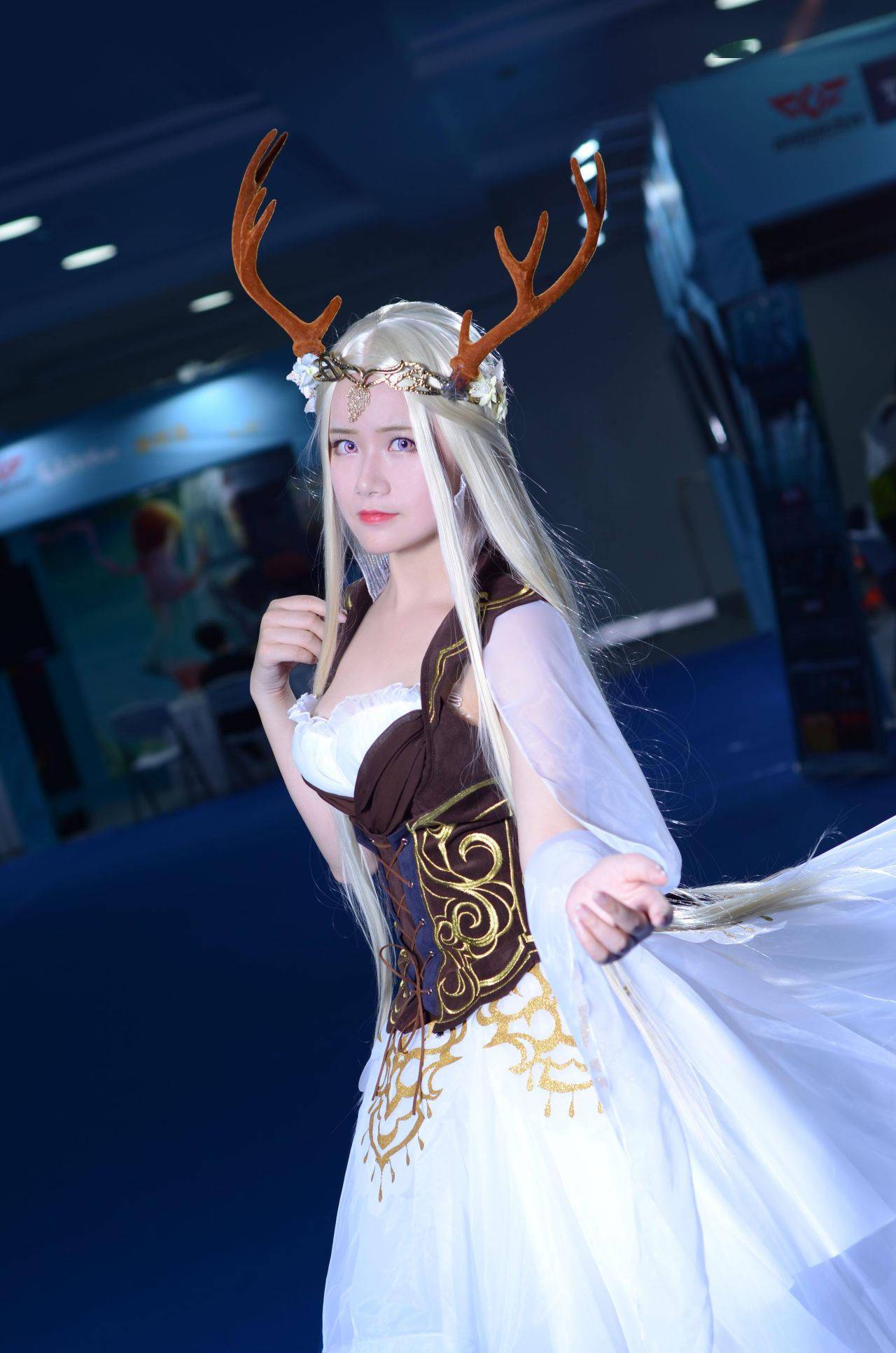 奇迹暖暖精灵鹿后cosplay