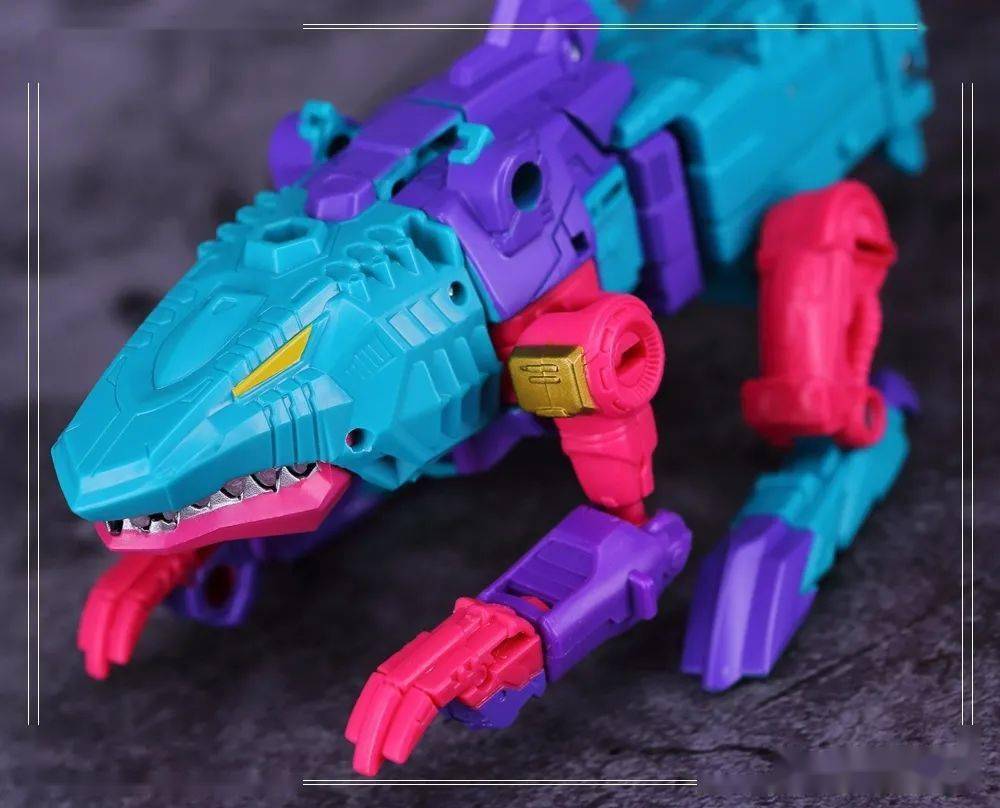 变形金刚 世代精选 海底狂魔_合体