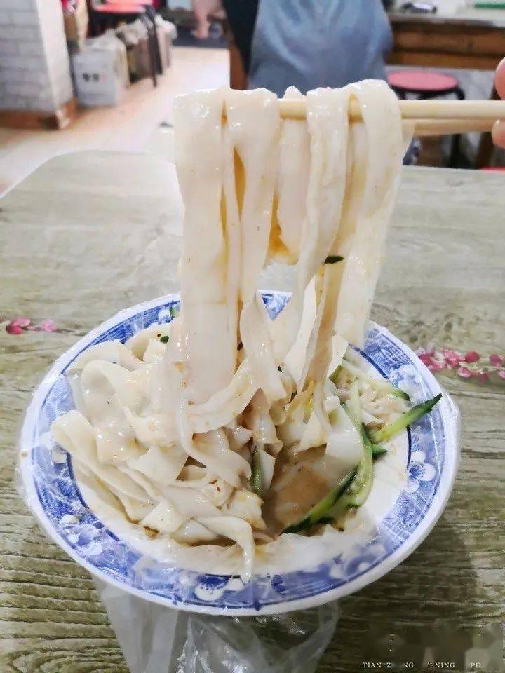 传播确山凉粉萦绕在唇齿之间的乡情