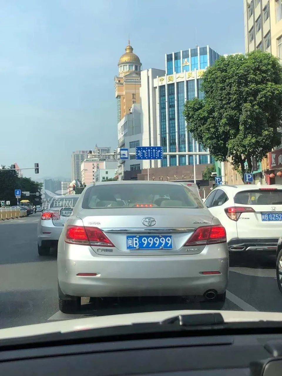 【盖连】莆田路边惊现"王炸"车牌!车型看呆网友.